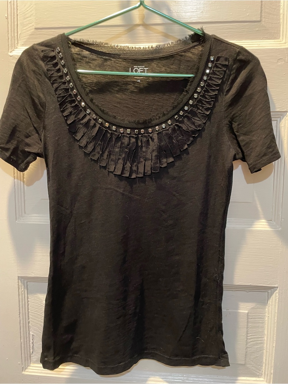 LOFT Black Short-Sleeve Scoop Neck Tee with Ruffle & Stud Detail, XS